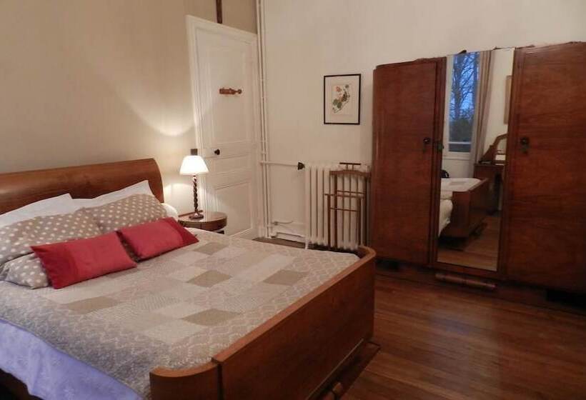 بنسيون Le Manoir Du Pont Cagé