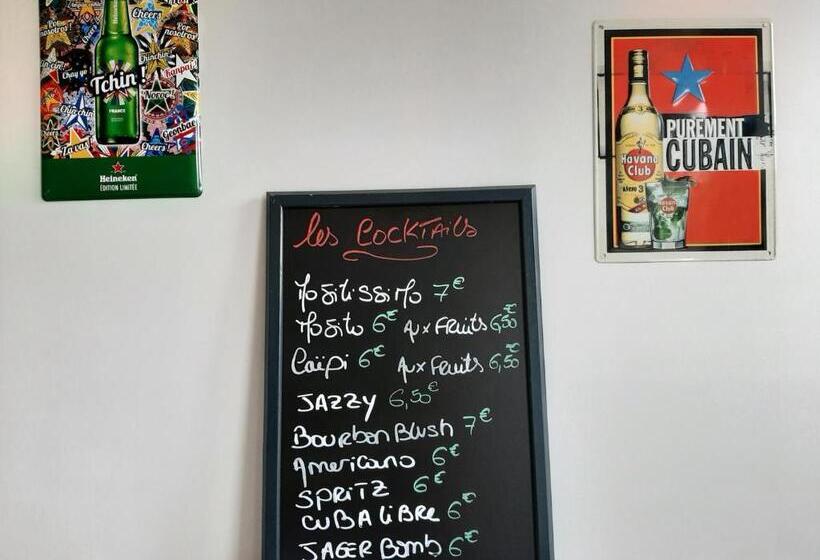 بنسيون Les 3 Cailloux Bar Restaurant