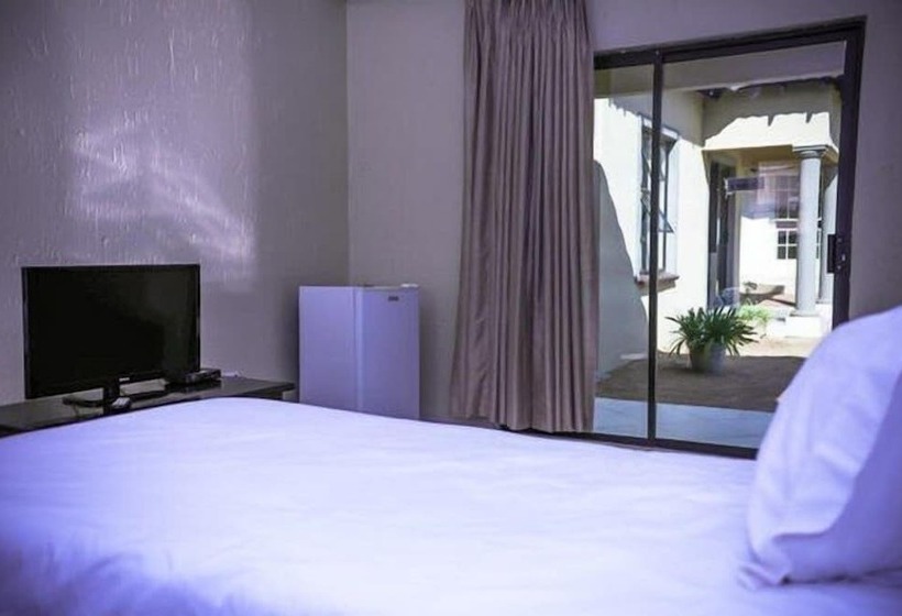 펜션 Mmakosha Lodge