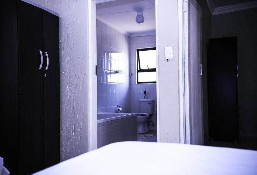 פנסיון Mmakosha Lodge