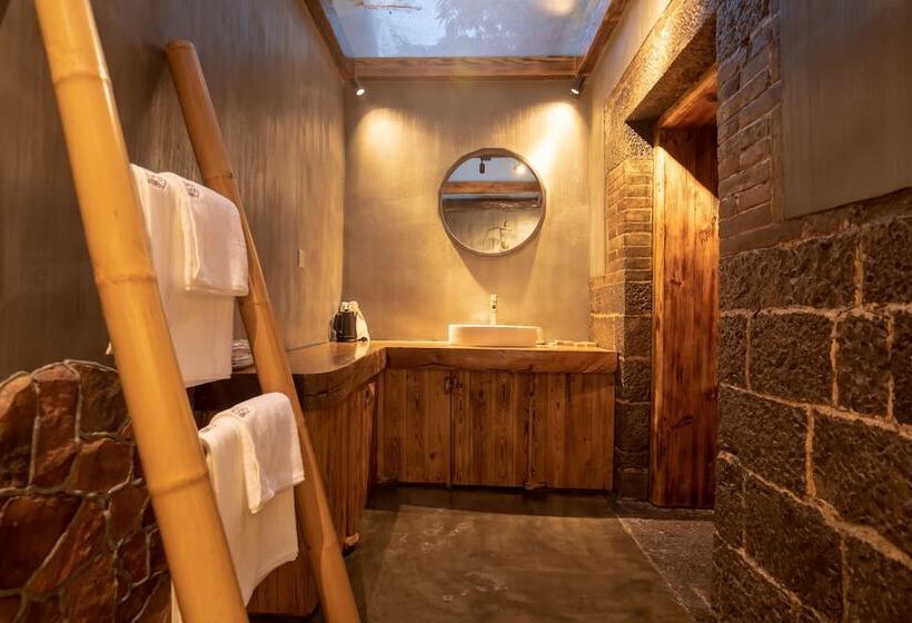 פנסיון No. 5 Valley Hebi