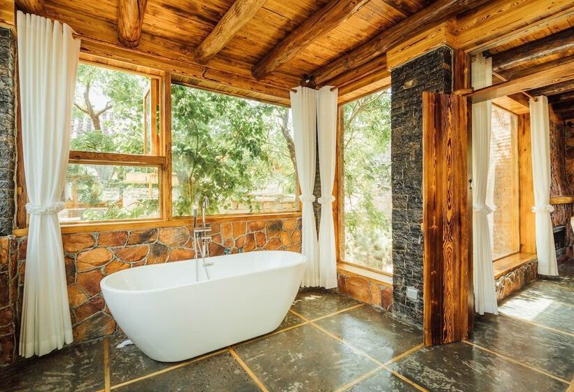 פנסיון No. 5 Valley Hebi