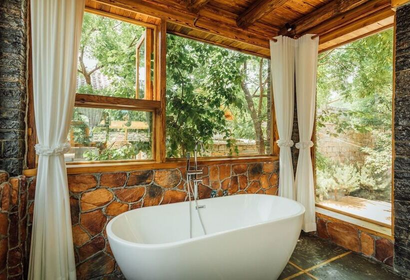 פנסיון No. 5 Valley Hebi