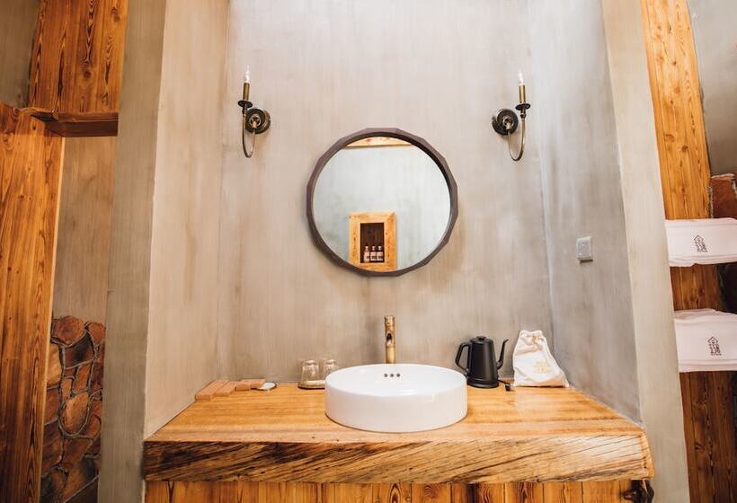 פנסיון No. 5 Valley Hebi