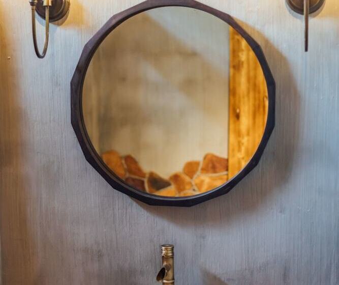 פנסיון No. 5 Valley Hebi