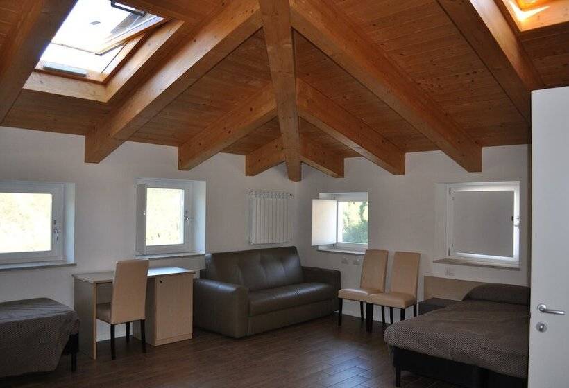 פנסיון Ostello Vallepietra