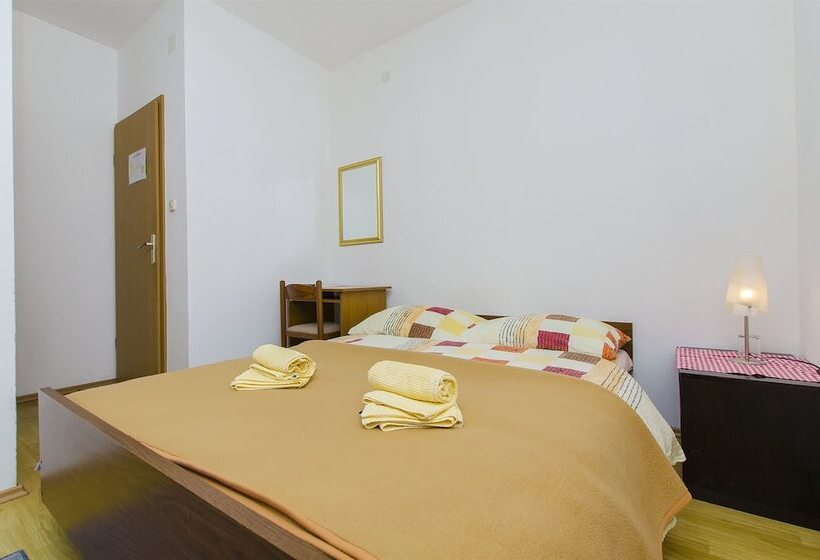 بنسيون Rooms Marijana