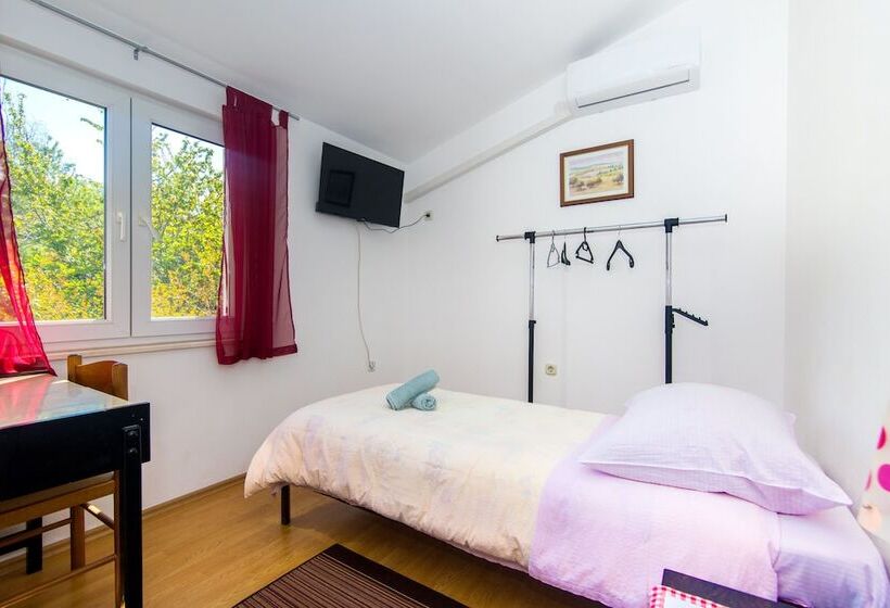 بنسيون Rooms Marijana