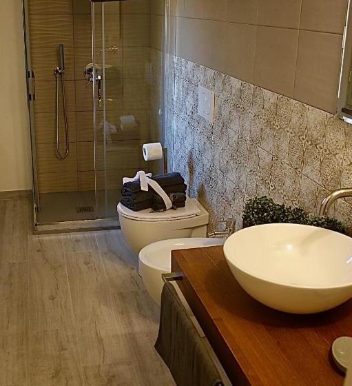 פנסיון Royal Suite