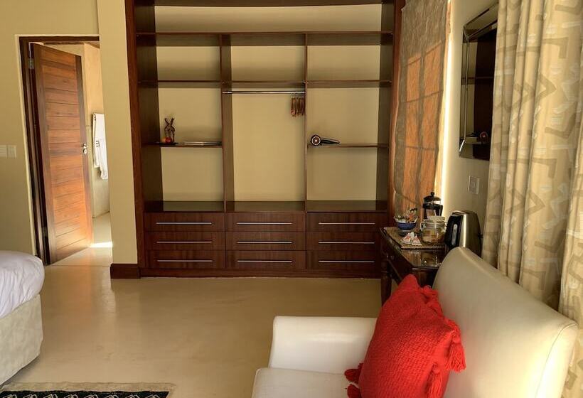 بنسيون Sibani Hills