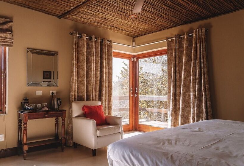 بنسيون Sibani Hills