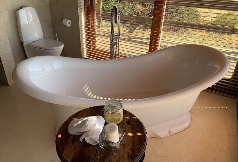 بنسيون Sibani Hills