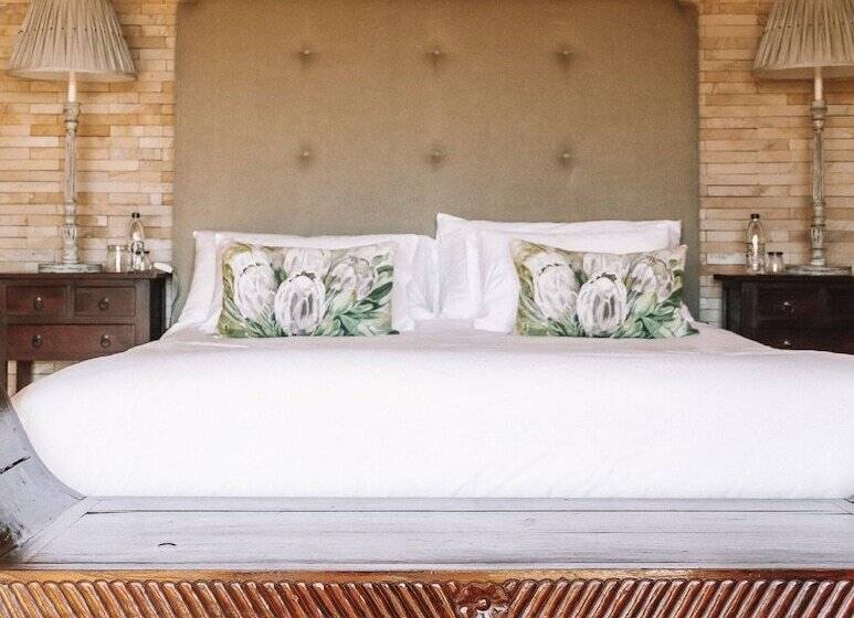 بنسيون Sibani Hills