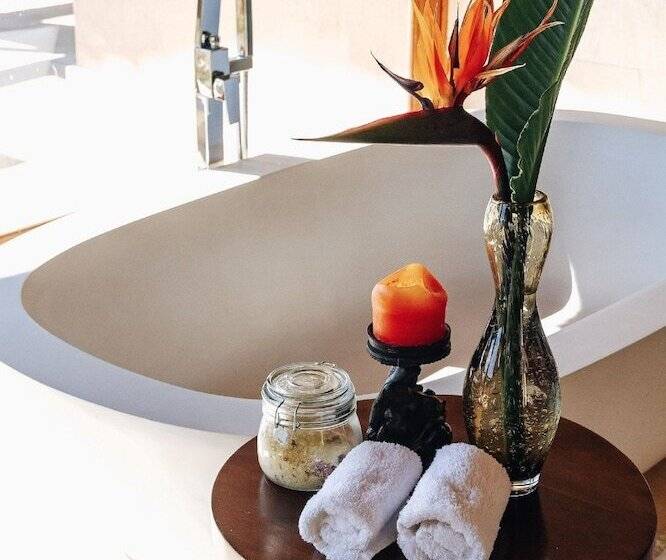 بنسيون Sibani Hills