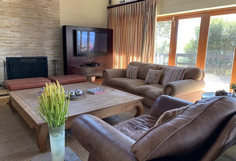 بنسيون Sibani Hills