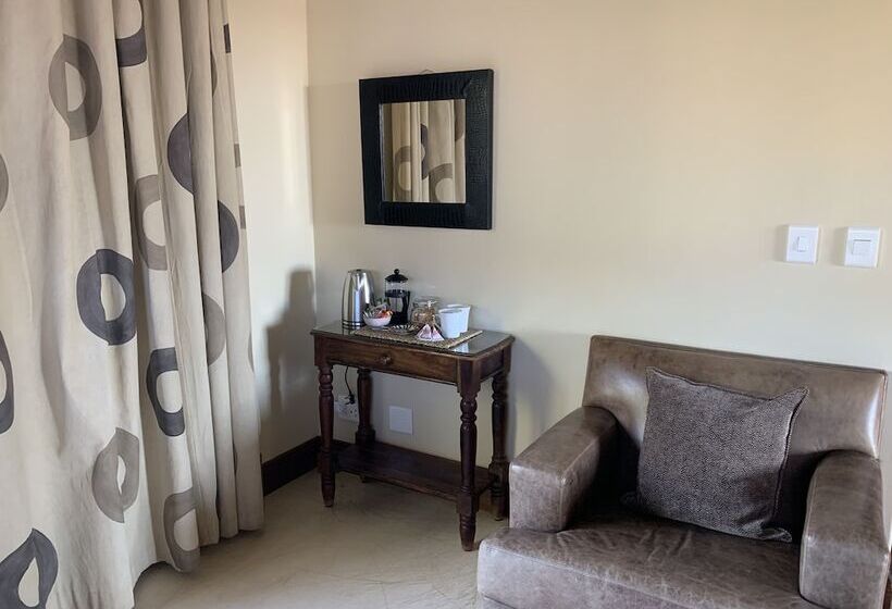 بنسيون Sibani Hills