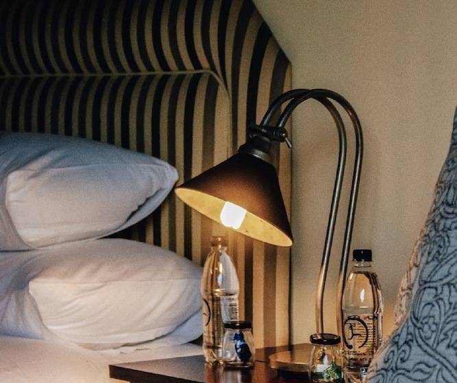 بنسيون Sibani Hills