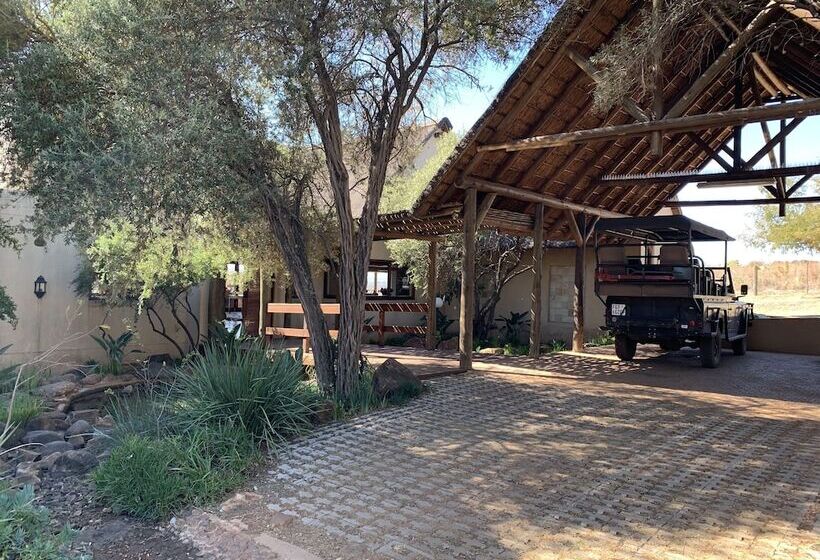 بنسيون Sibani Hills