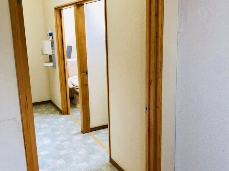 بنسيون Takamasu Minshuku