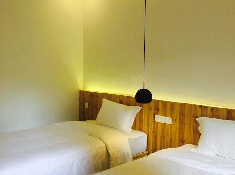 بنسيون W Lodge