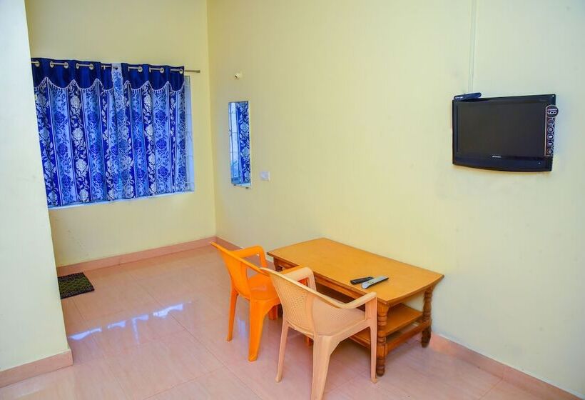 Pepy Mahathi Resort And Spa   Hostel