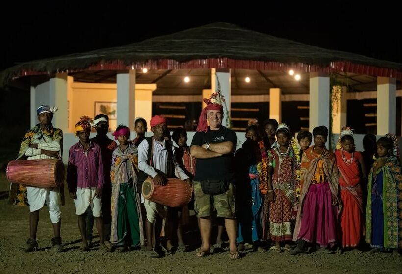 אתר נופש Camp Dev Vilas Kanha