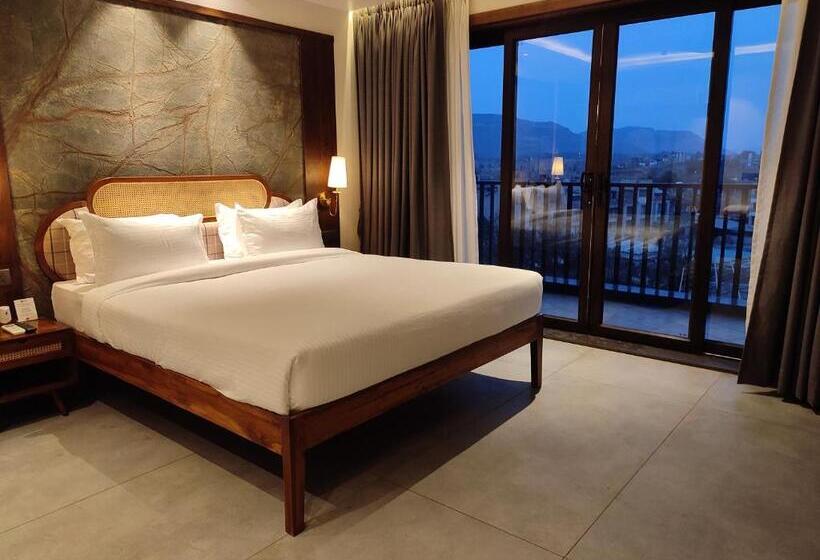 אתר נופש Manas Lifestyle Villas, Igatpuri