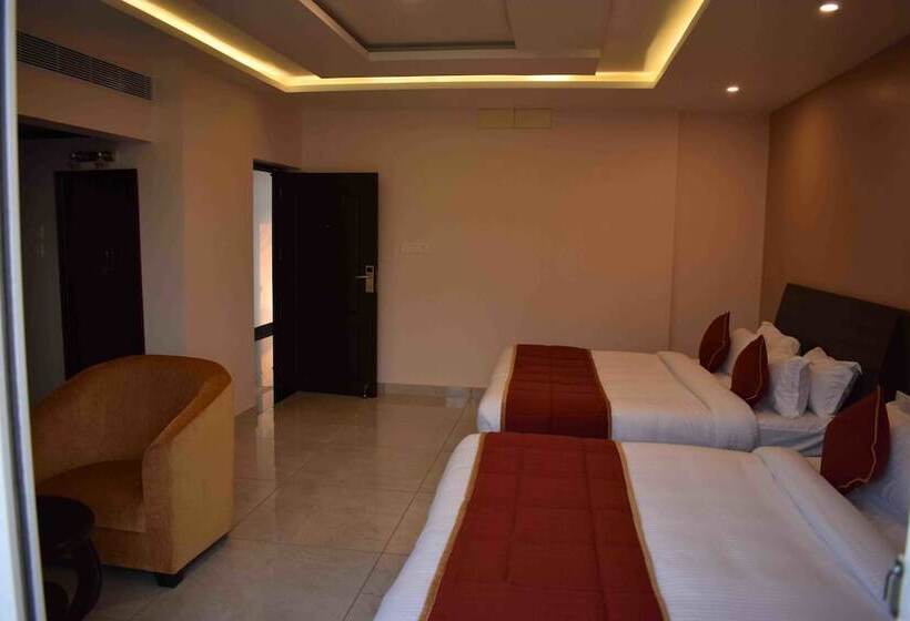 منتجع White Pearl Residency