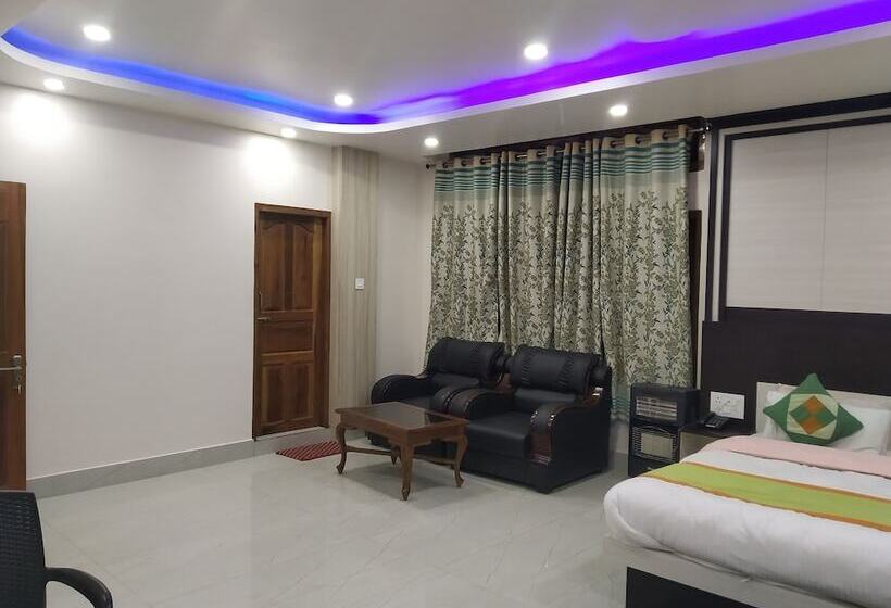 منتجع Ziro Palace Inn