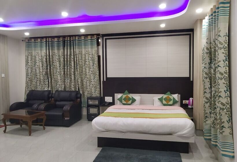 منتجع Ziro Palace Inn