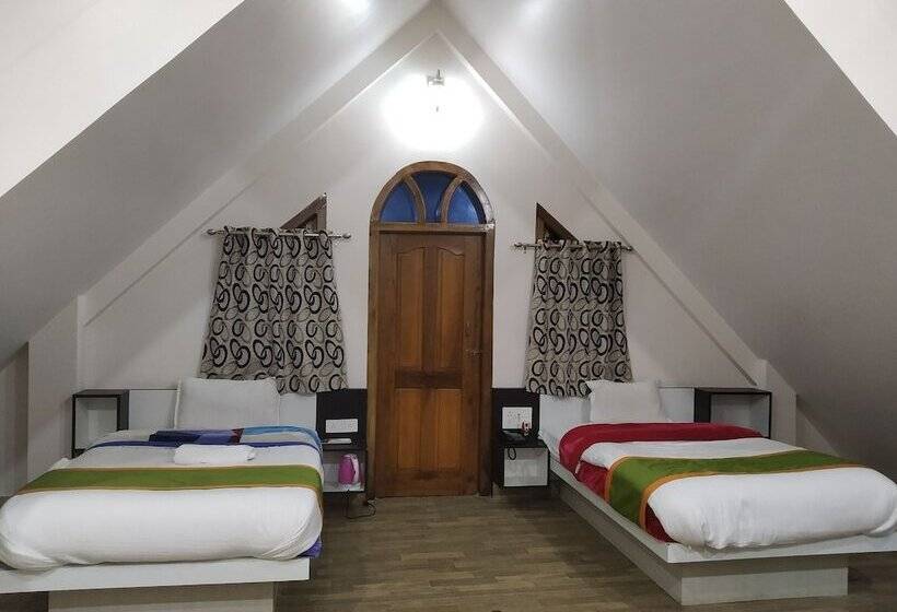 منتجع Ziro Palace Inn