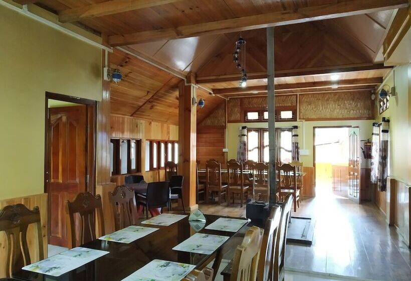 منتجع Ziro Palace Inn