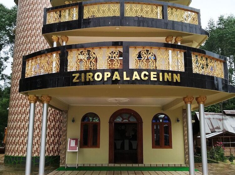 منتجع Ziro Palace Inn