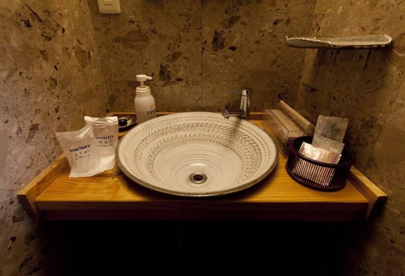 ריוקאן Gokuraku Onsen Takumi No Yado