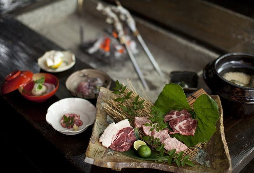 ריוקאן Gokuraku Onsen Takumi No Yado