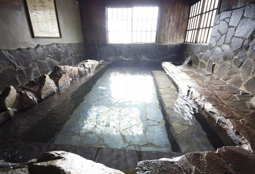 ריוקאן Gokuraku Onsen Takumi No Yado