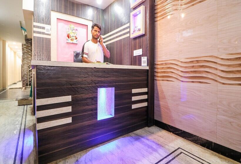 Spot On 44041 Hotel Ambay International