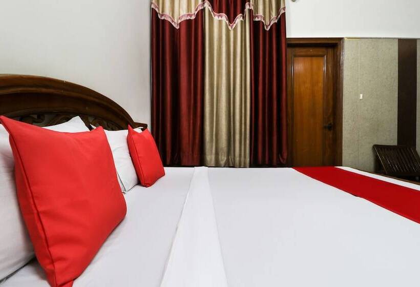 Spot On 46852 Hotel Pal Regency