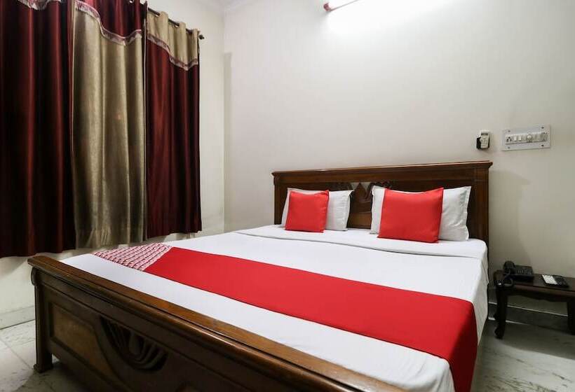 Spot On 46852 Hotel Pal Regency