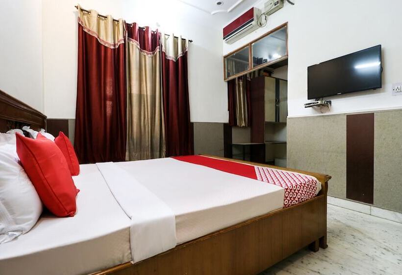 Spot On 46852 Hotel Pal Regency