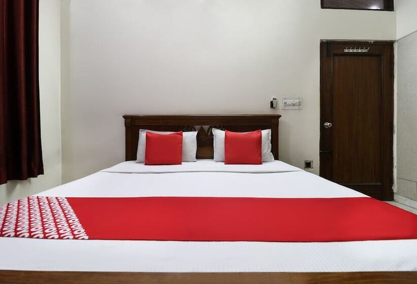 Spot On 46852 Hotel Pal Regency