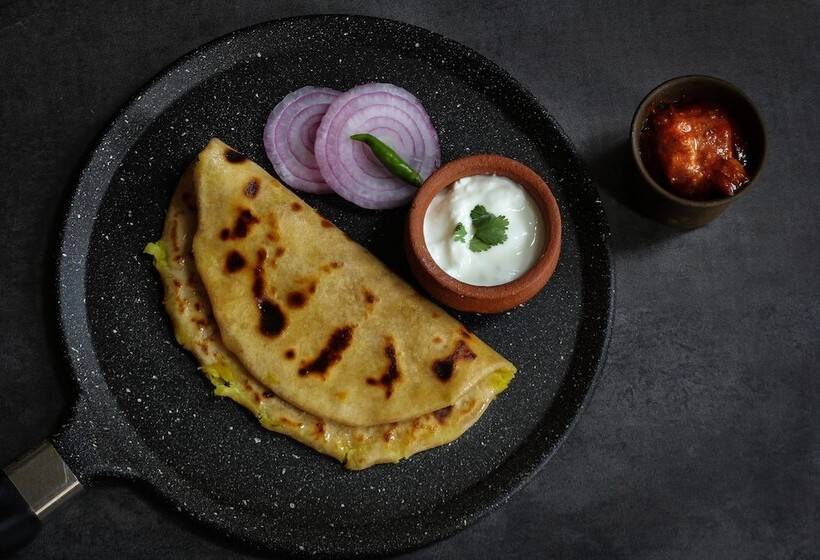 Spot On 46852 Hotel Pal Regency