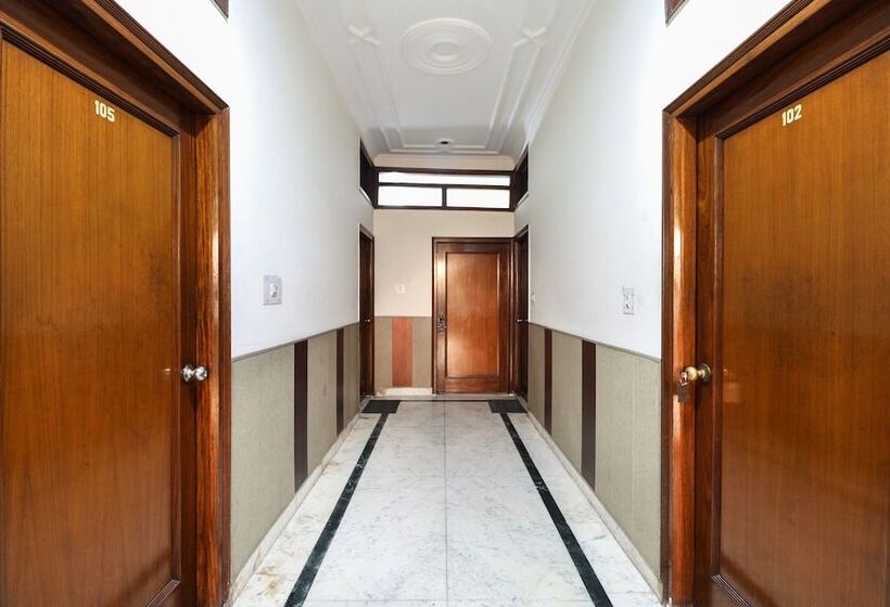 Spot On 46852 Hotel Pal Regency