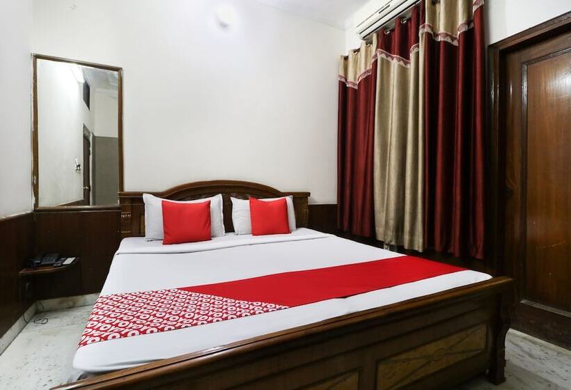 Spot On 46852 Hotel Pal Regency