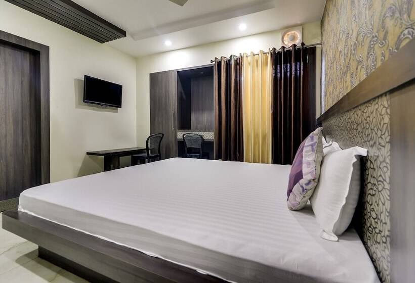 Spot On 47345 Hotel Spg