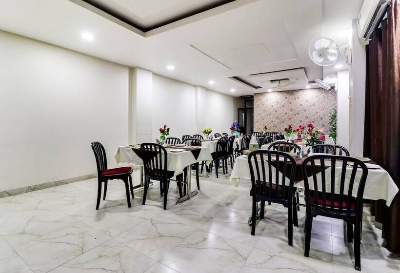 Spot On 47345 Hotel Spg