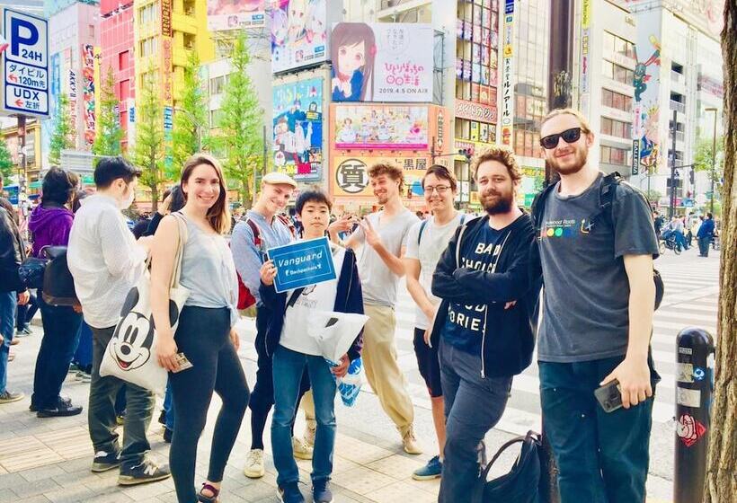 Vanguard Backpackers   Hostel