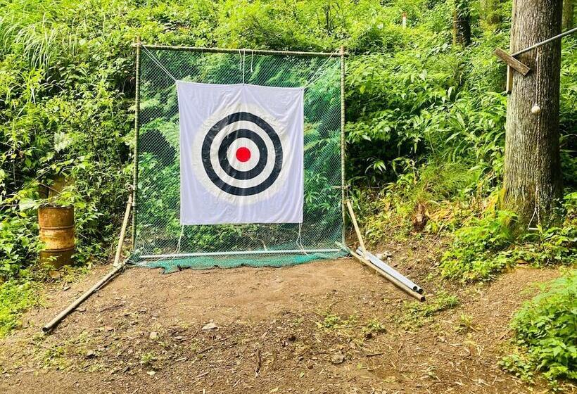 Vanguard Backpackers   Hostel