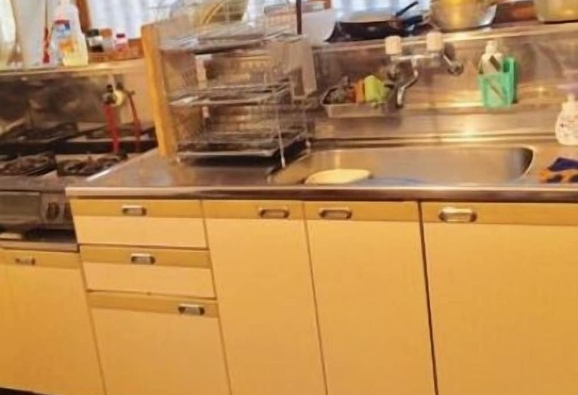 Vanguard Backpackers   Hostel