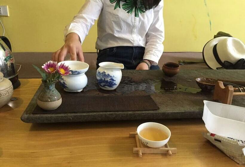 Wutai Mountain Waldorf Youth Hostel